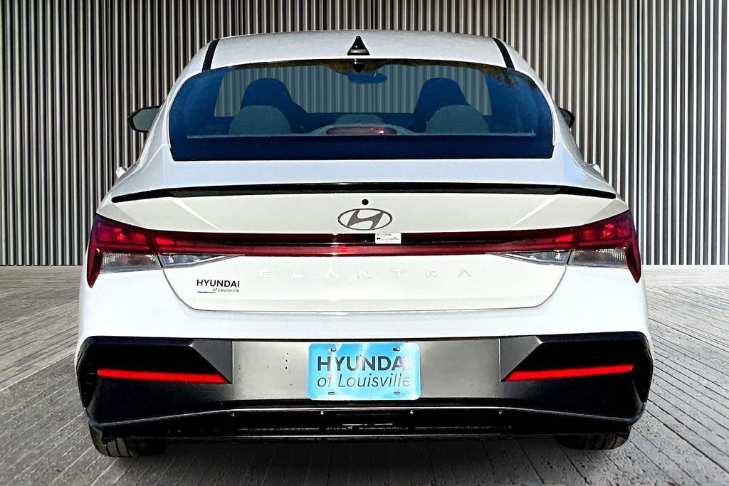 New 2026 Hyundai Elantra SEL Sport Premium image 4