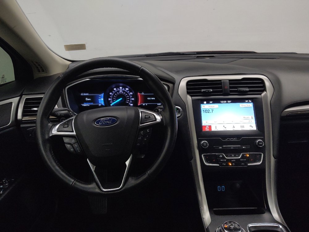 Used 2019 Ford Fusion SEL FWD image 22