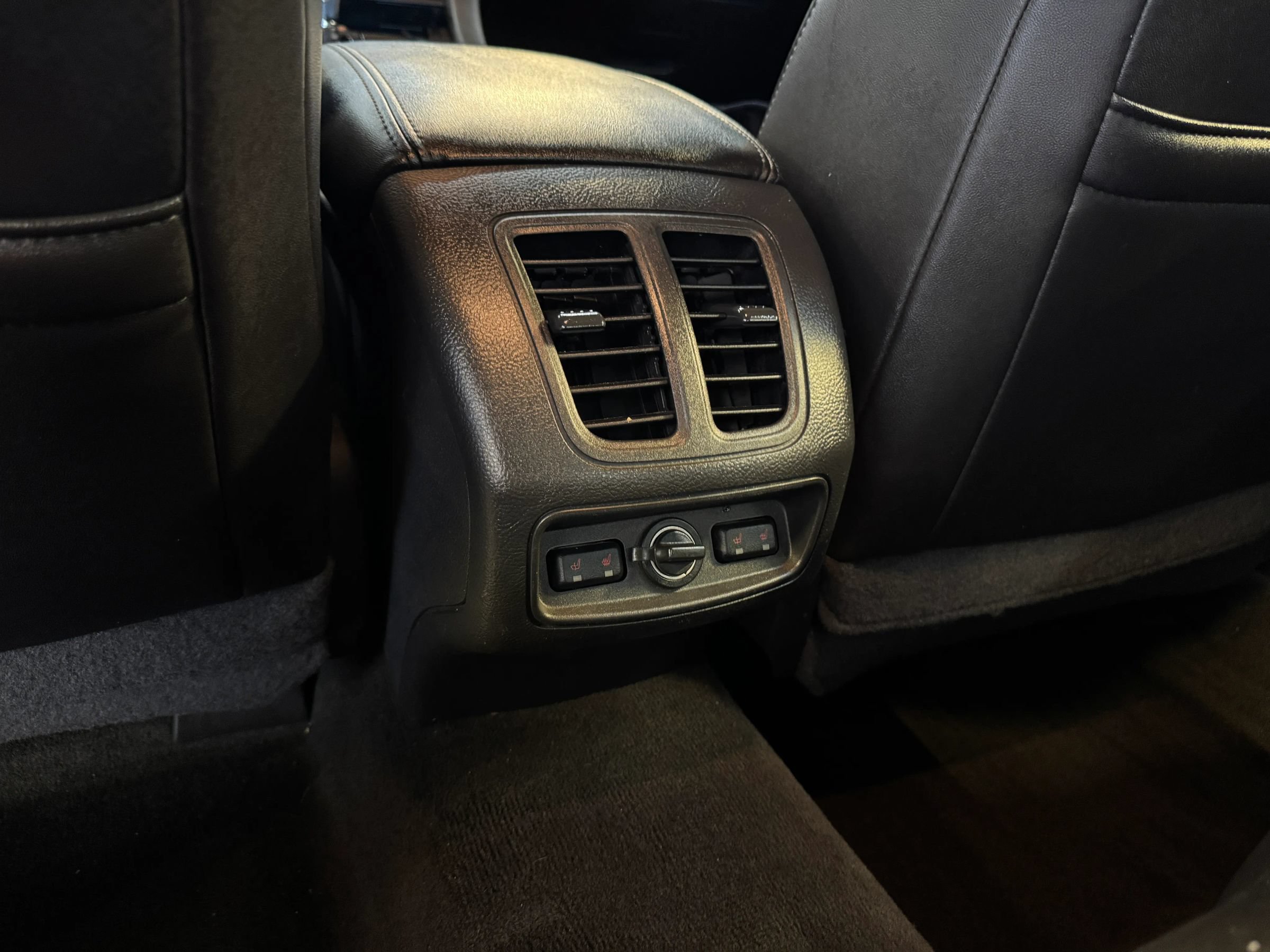 Used 2013 Ford Taurus Limited FWD image 22