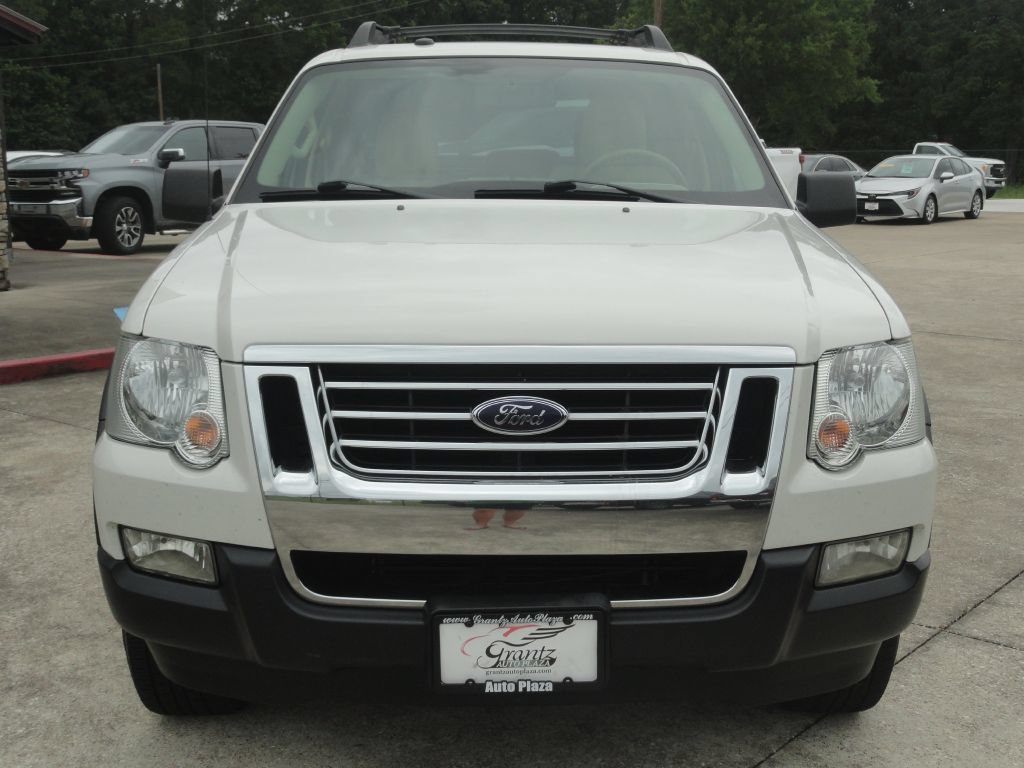 Used 2009 Ford Explorer Sport Trac XLT RWD image 2