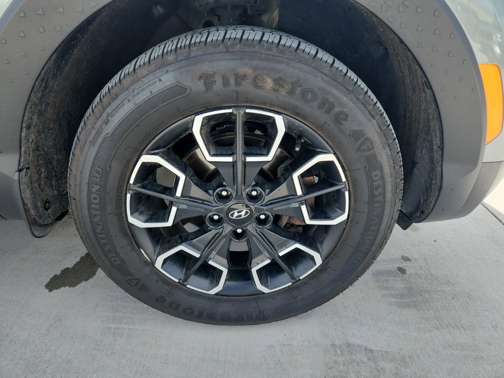 Used 2023 Hyundai Santa Cruz SEL Premium image 6