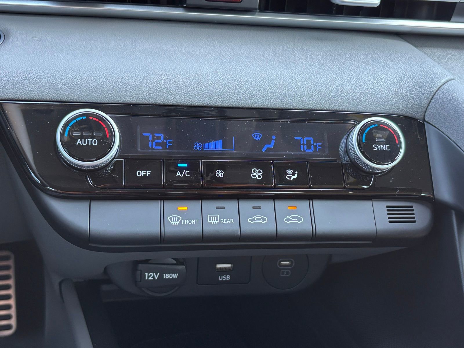 New 2026 Hyundai Elantra Sport image 16