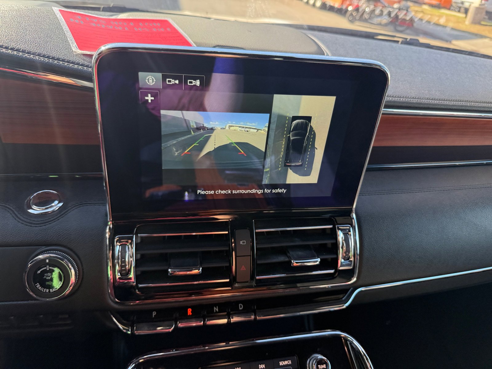 Used 2019 Lincoln Navigator Reserve image 24