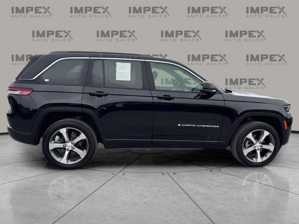 Used 2026 Jeep Grand Cherokee Limited AWD/4WD image 6