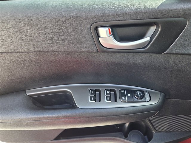 Used 2020 Kia Optima SE image 19