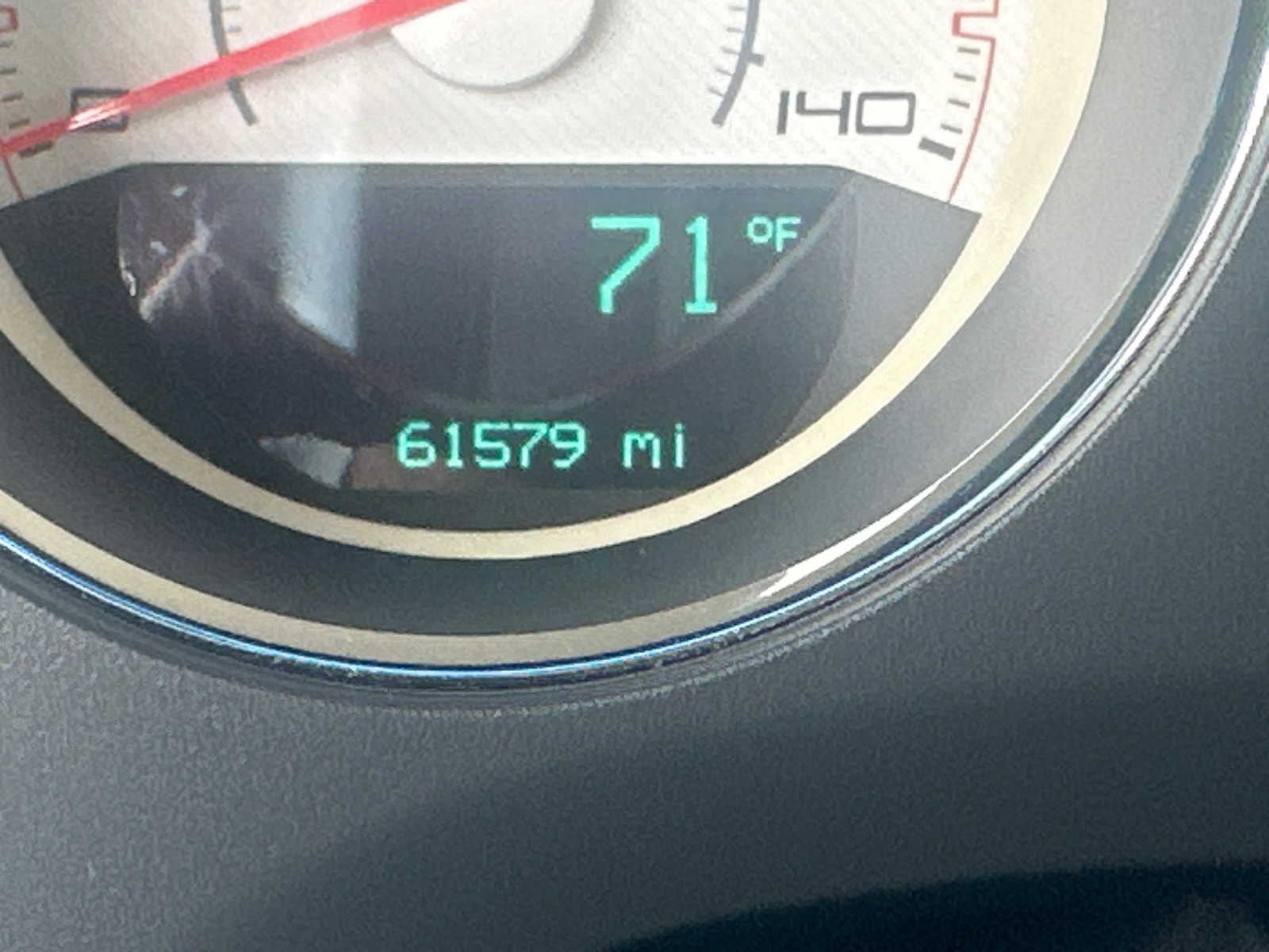 Used 2013 Dodge Challenger SXT image 9