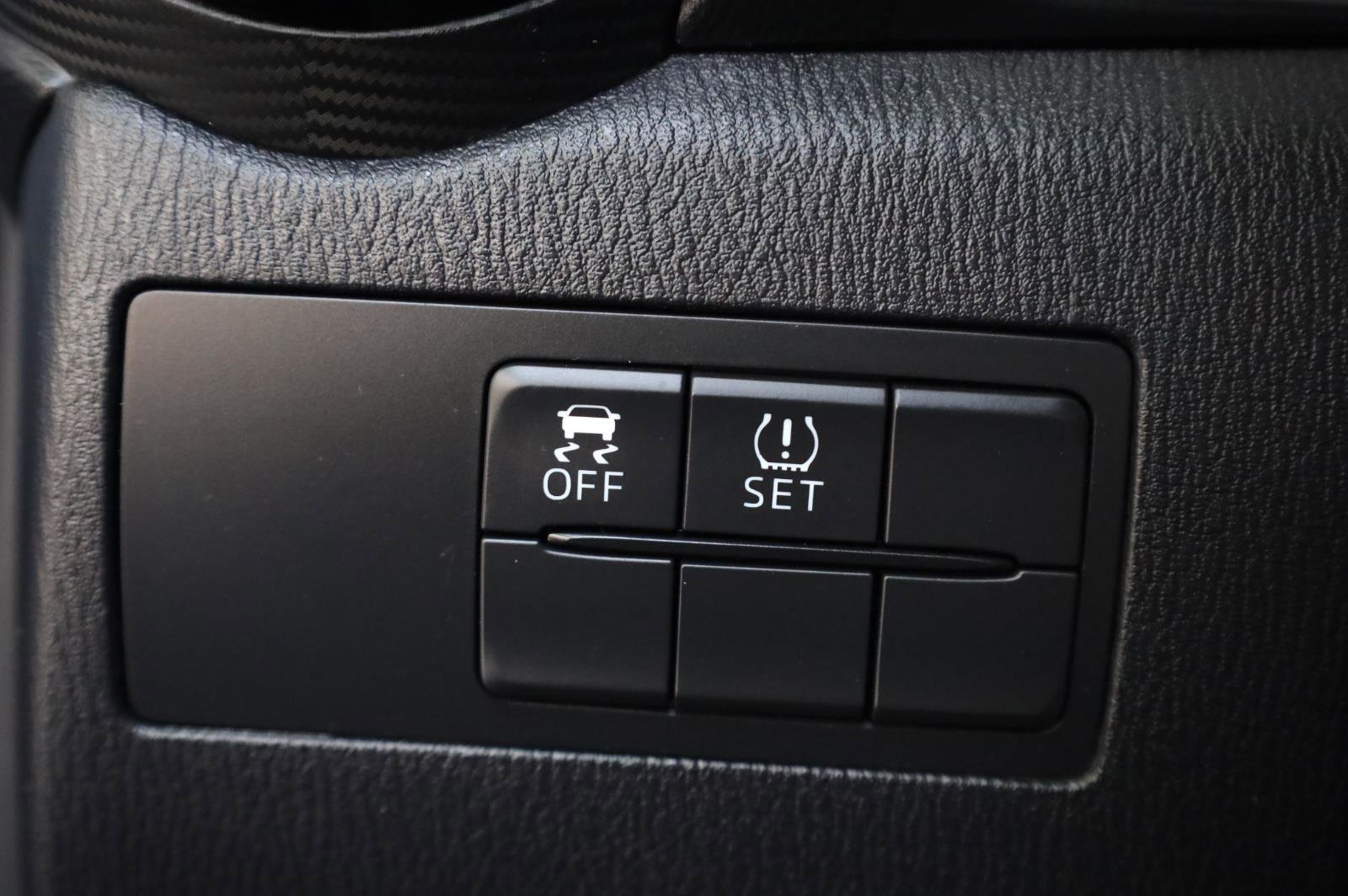 Used 2018 Toyota Yaris iA FWD image 32