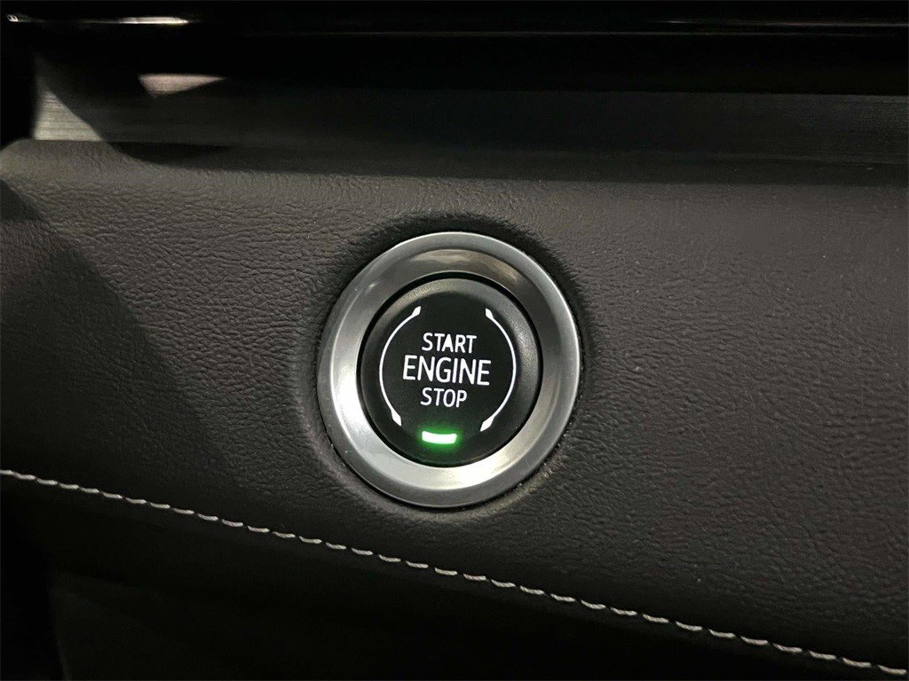 Certified 2024 Cadillac Escalade Premium Luxury image 30