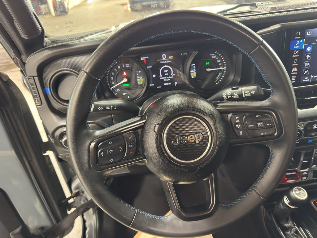 Used 2024 Jeep Wrangler Unlimited Rubicon 4xe AWD/4WD image 29