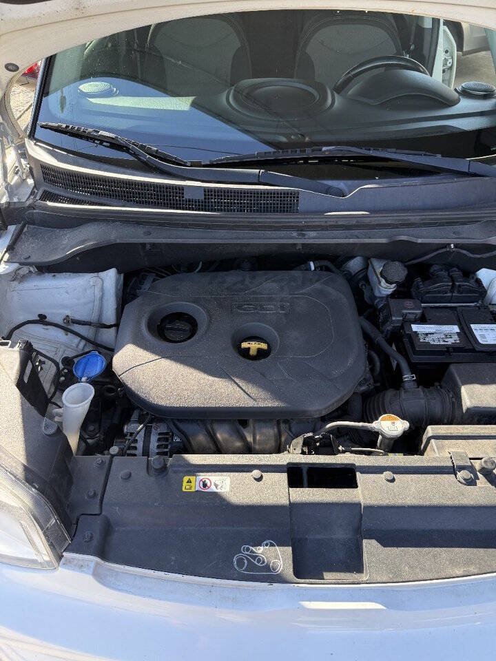 Used 2017 Kia Soul + w/ Designer's Package FWD image 21