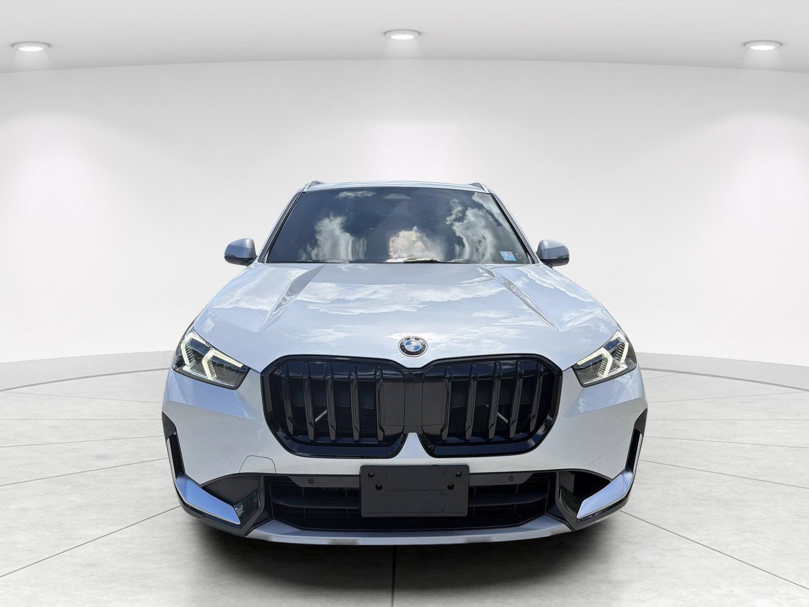 Certified 2024 BMW X1 xDrive28i AWD/4WD image 2