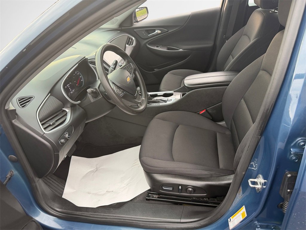 Used 2024 Chevrolet Malibu LT image 12