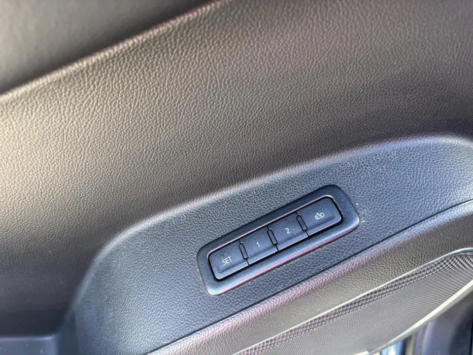 Used 2019 GMC Yukon XL SLT AWD/4WD image 34
