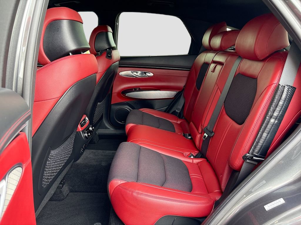 Used 2023 Genesis GV70 2.5T w/ Sport Prestige Package image 21