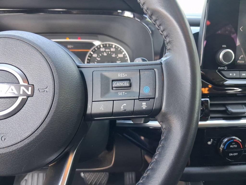 Used 2024 Nissan Pathfinder SV FWD image 21