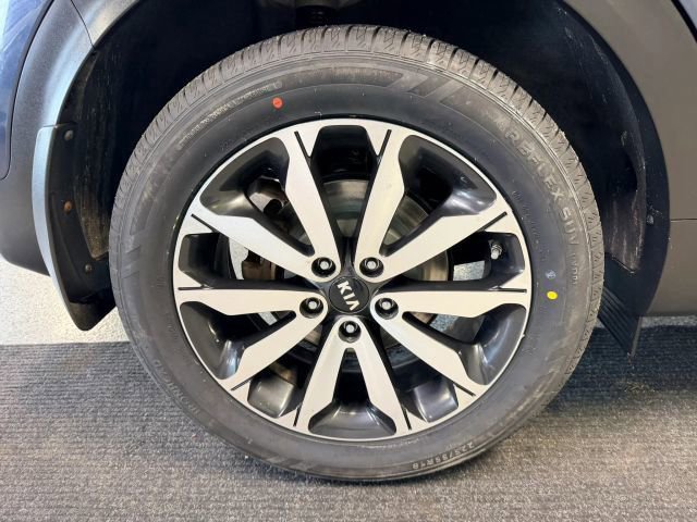 Used 2018 Kia Sportage EX AWD/4WD image 17