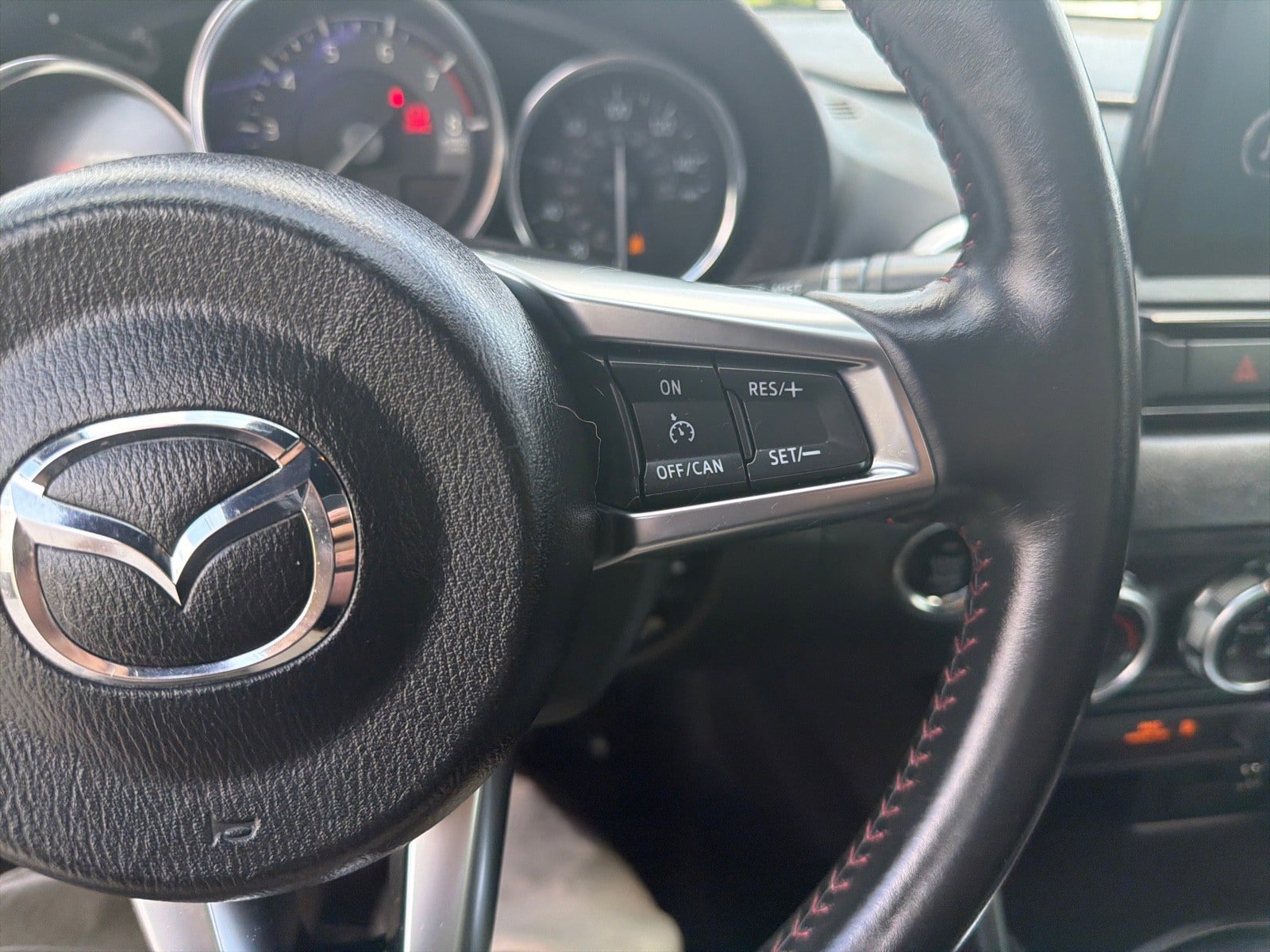 Used 2018 MAZDA MX-5 Miata RF Grand Touring RWD image 19