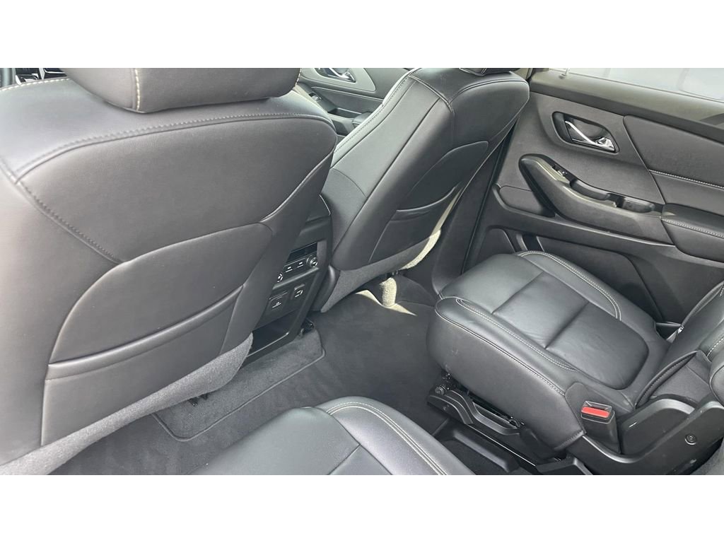 Certified 2023 Chevrolet Traverse LT w/ LPO, Floor Liner Package image 15