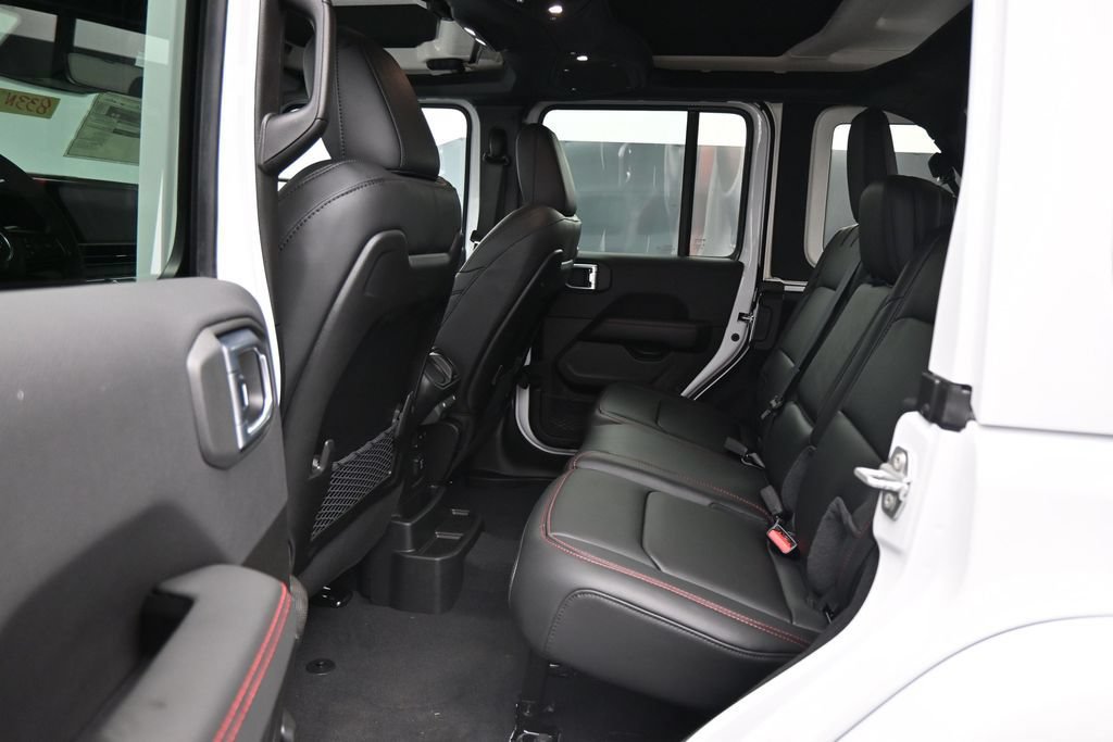 New 2027 Jeep Wrangler Unlimited Rubicon AWD/4WD image 26