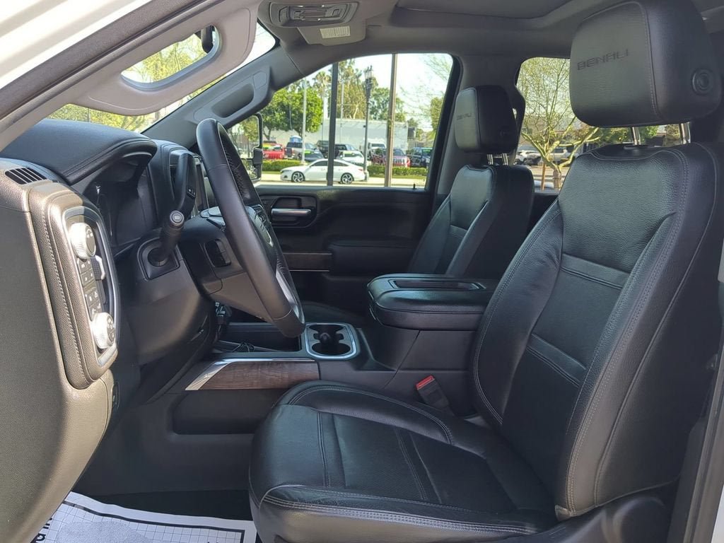 Used 2020 GMC Sierra 2500 Denali w/ Denali Ultimate Package AWD/4WD image 23