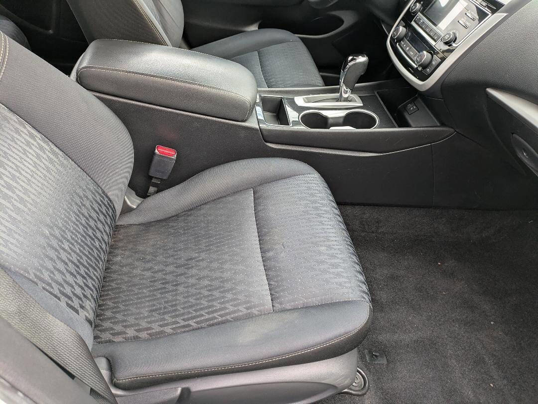 Used 2018 Nissan Altima 2.5 SV image 11