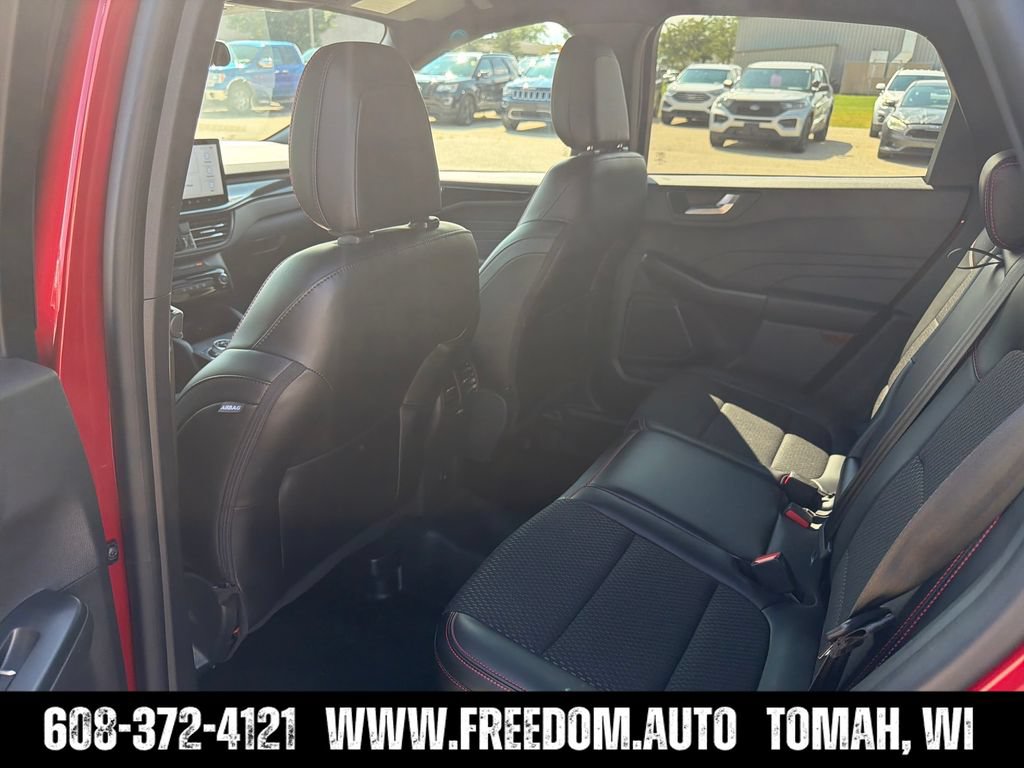 Used 2024 Ford Escape ST-Line w/ Tech Pack #1 AWD/4WD image 22