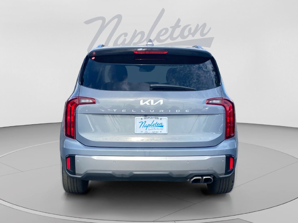Used 2025 Kia Telluride S FWD image 4