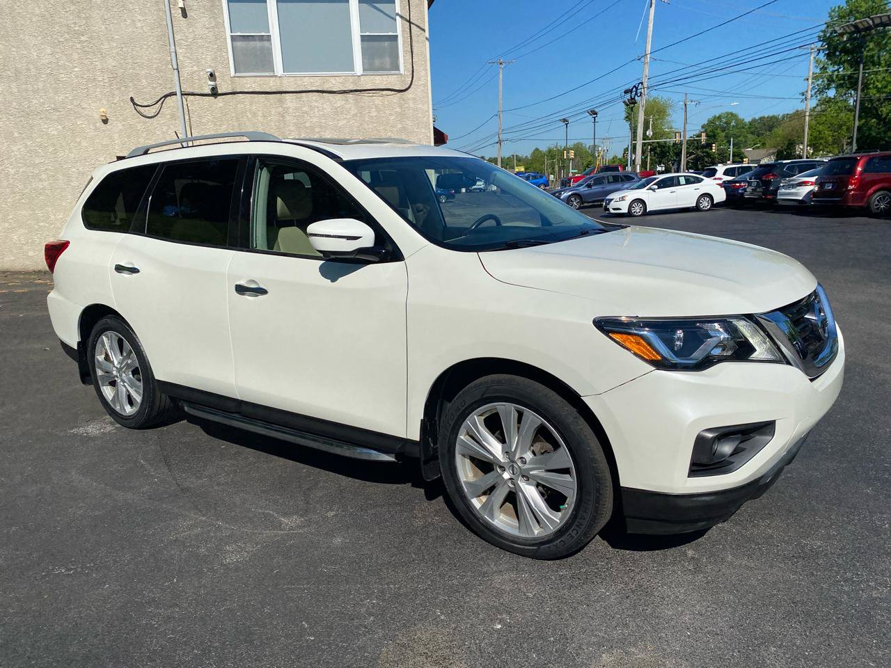 Used 2018 Nissan Pathfinder SL w/ SL Premium Package AWD/4WD image 5