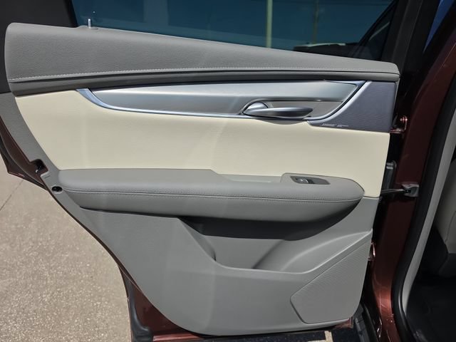 Used 2023 Cadillac XT5 Premium Luxury FWD image 13