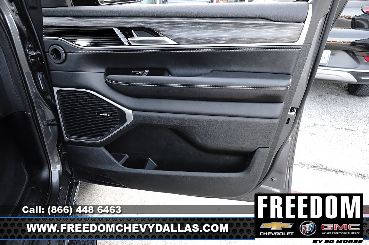 Used 2024 Jeep Wagoneer Series II w/ Flexible Seating Group AWD/4WD image 35