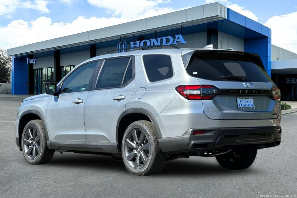 New 2026 Honda Pilot Sport image 10
