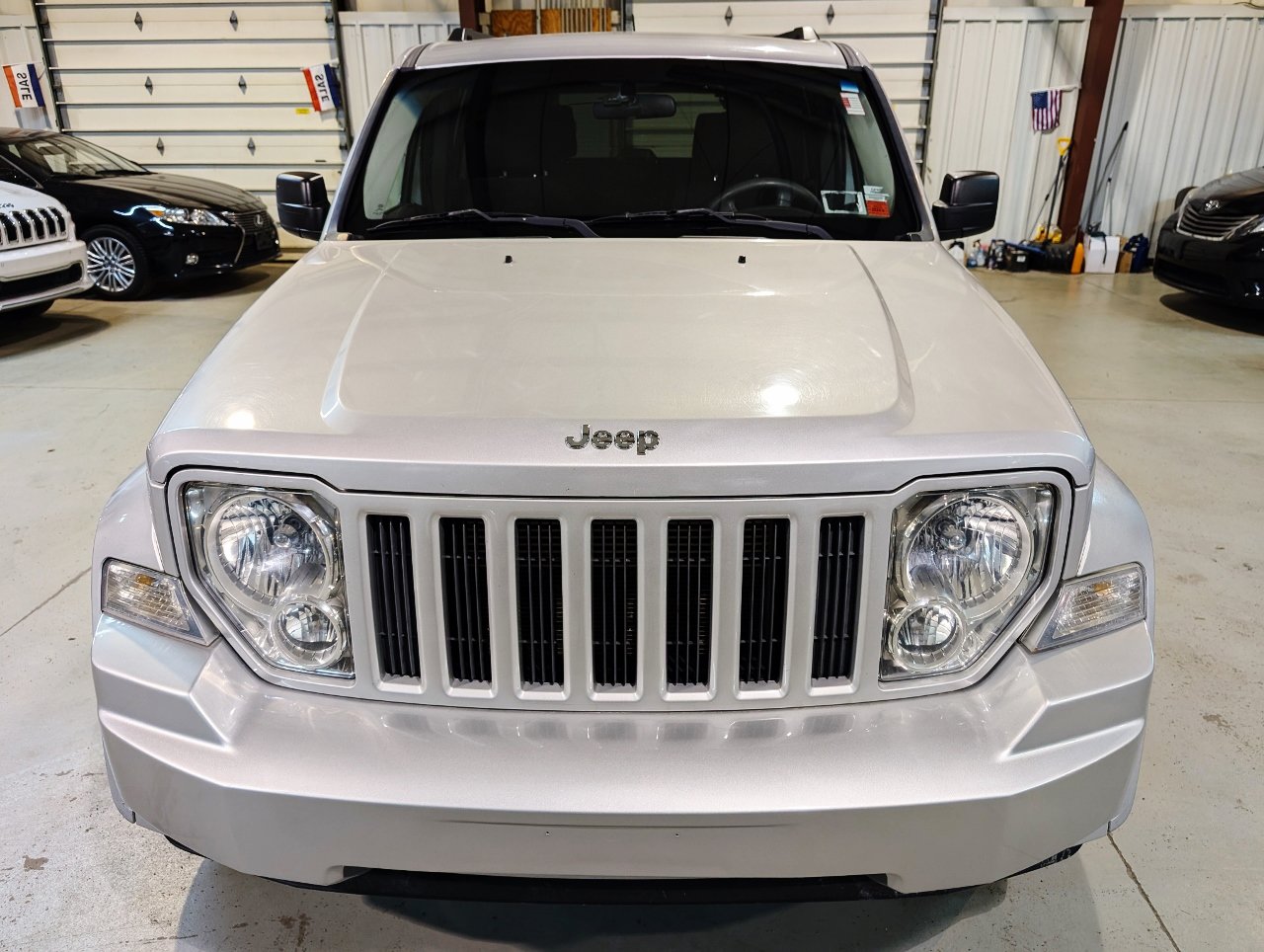 Used 2010 Jeep Liberty Sport w/ Popular Equipment Group AWD/4WD image 10