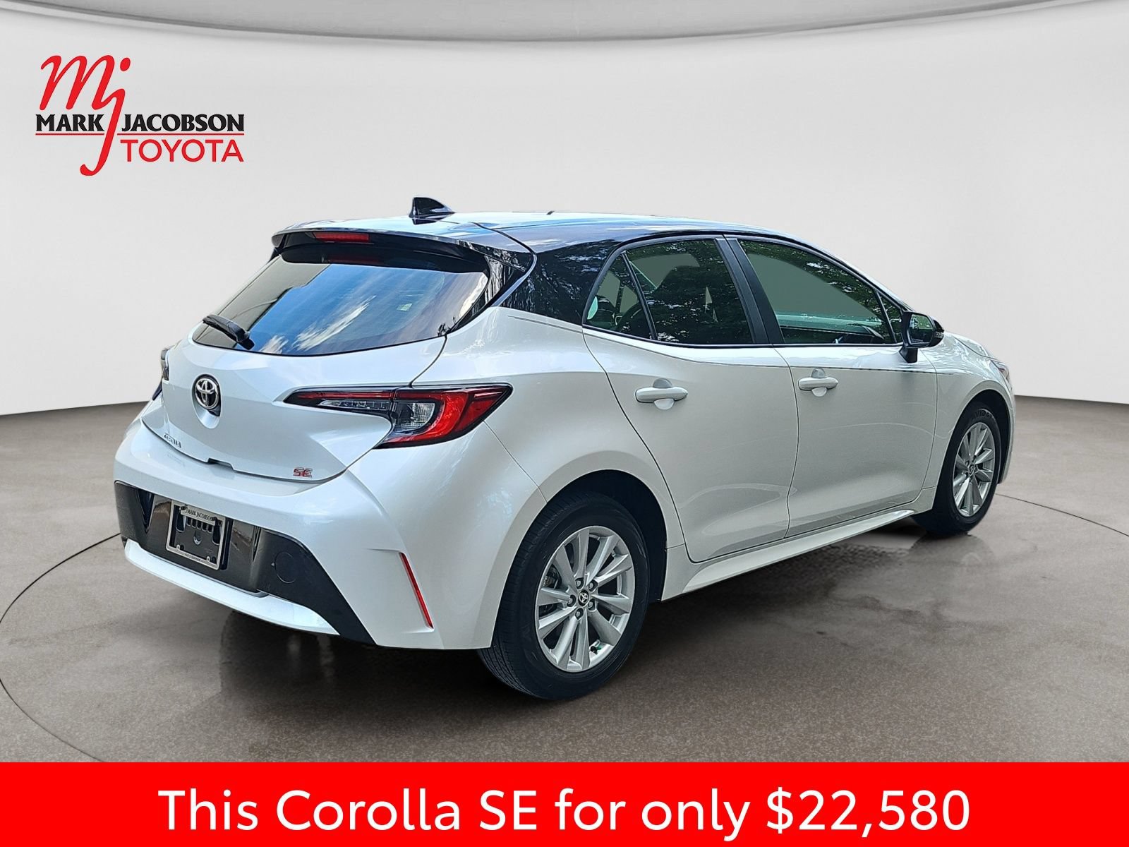 Used 2023 Toyota Corolla SE FWD image 9