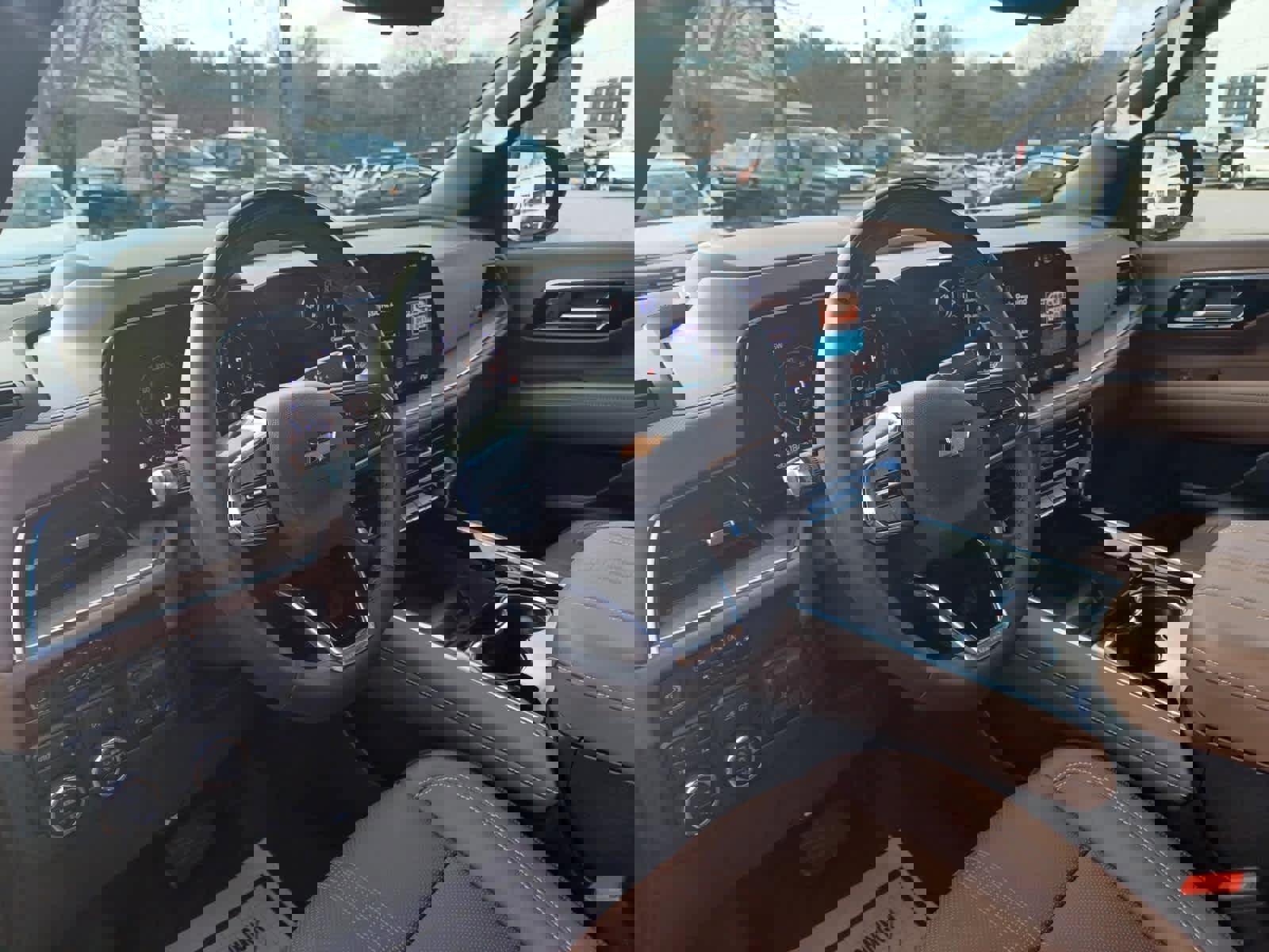 Used 2025 Chevrolet Tahoe High Country image 8