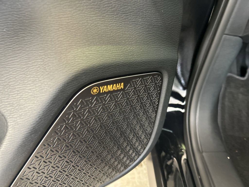 New 2026 Mitsubishi Outlander SE image 38