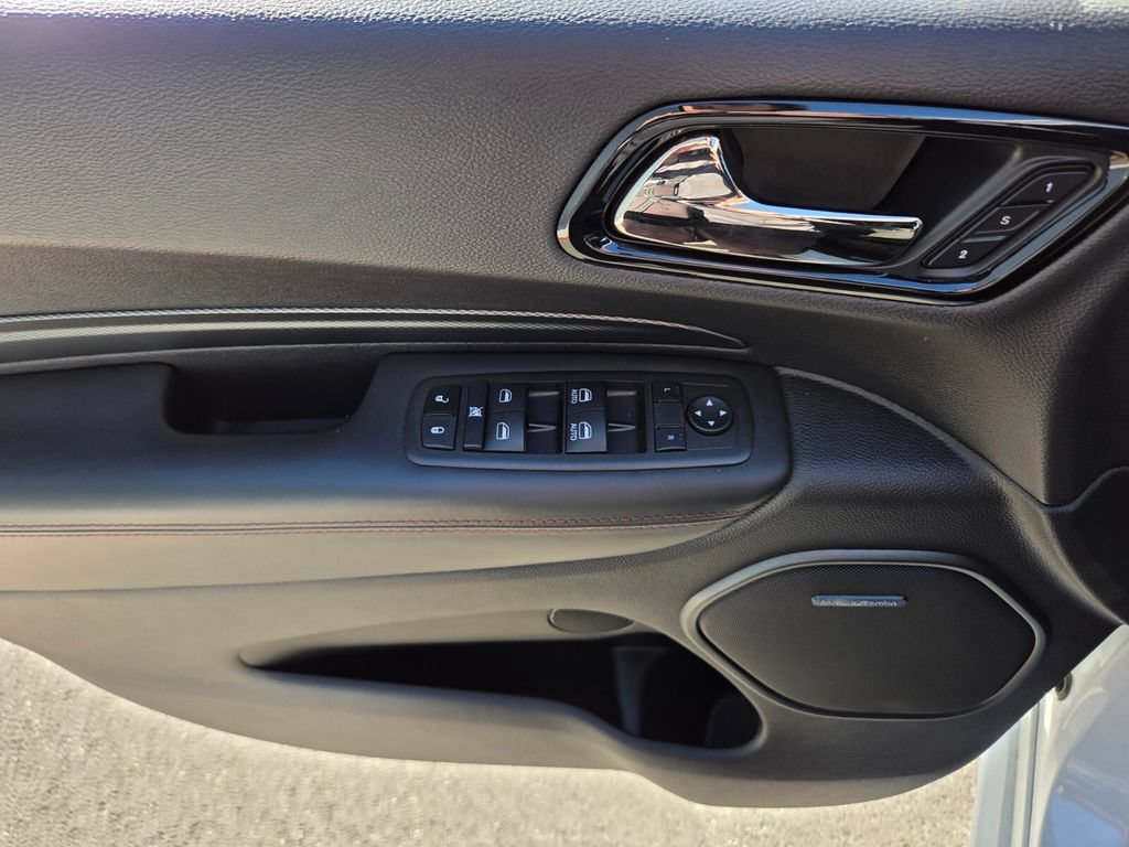 Used 2021 Dodge Durango R/T w/ Technology Group AWD/4WD image 24