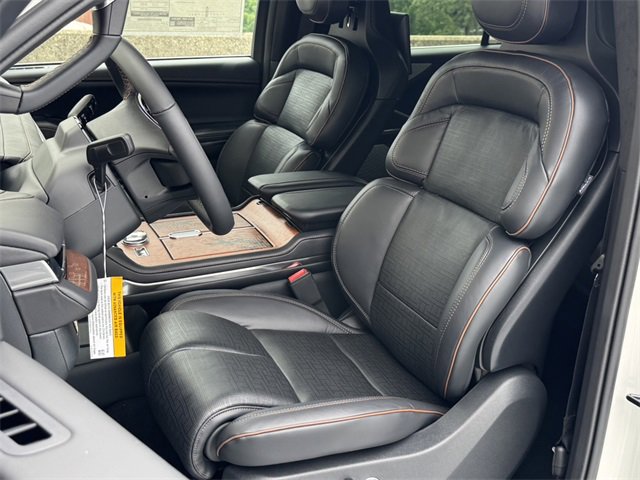New 2025 Lincoln Navigator Black Label image 35