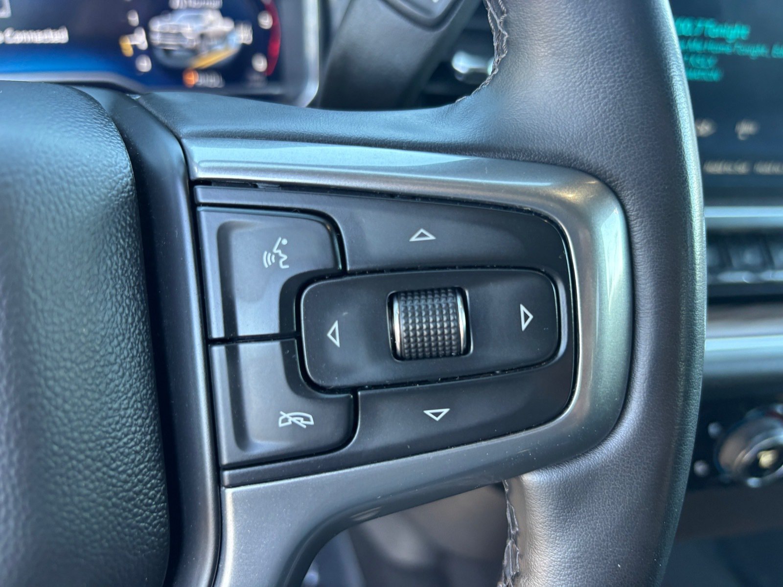Used 2025 Chevrolet Silverado 2500 LT w/ Convenience Package AWD/4WD image 22