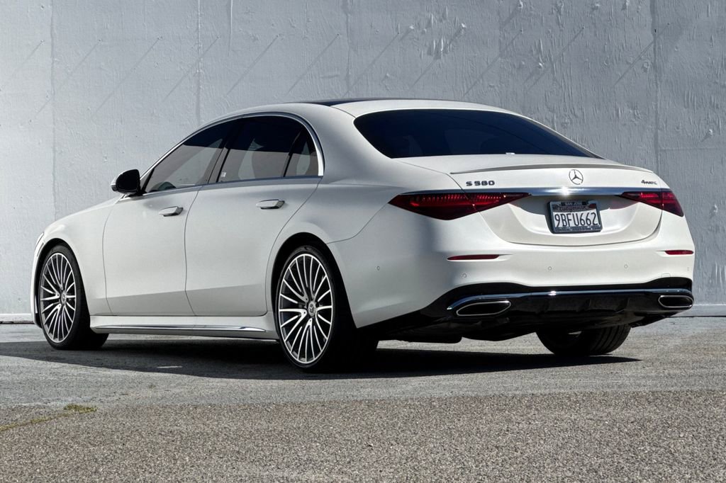 Used 2022 Mercedes-Benz S 580 4MATIC Sedan image 5
