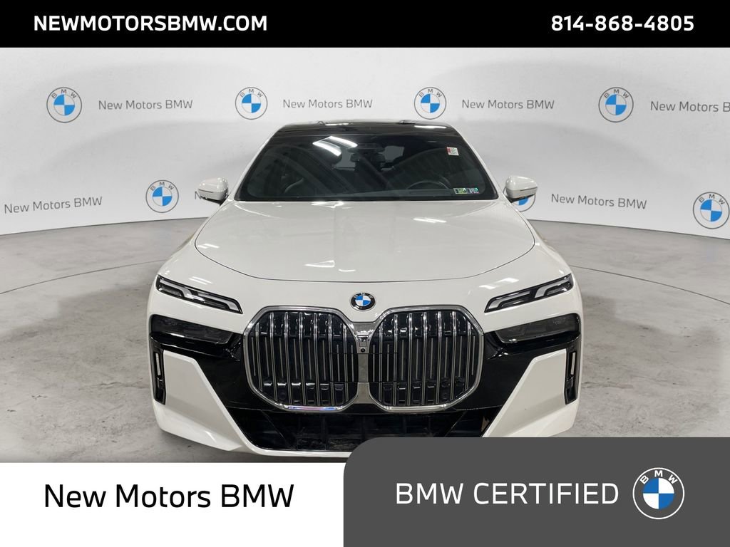 Used 2023 BMW 760i xDrive AWD/4WD image 8