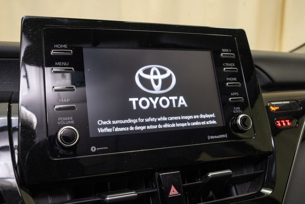 Used 2023 Toyota Camry SE image 11
