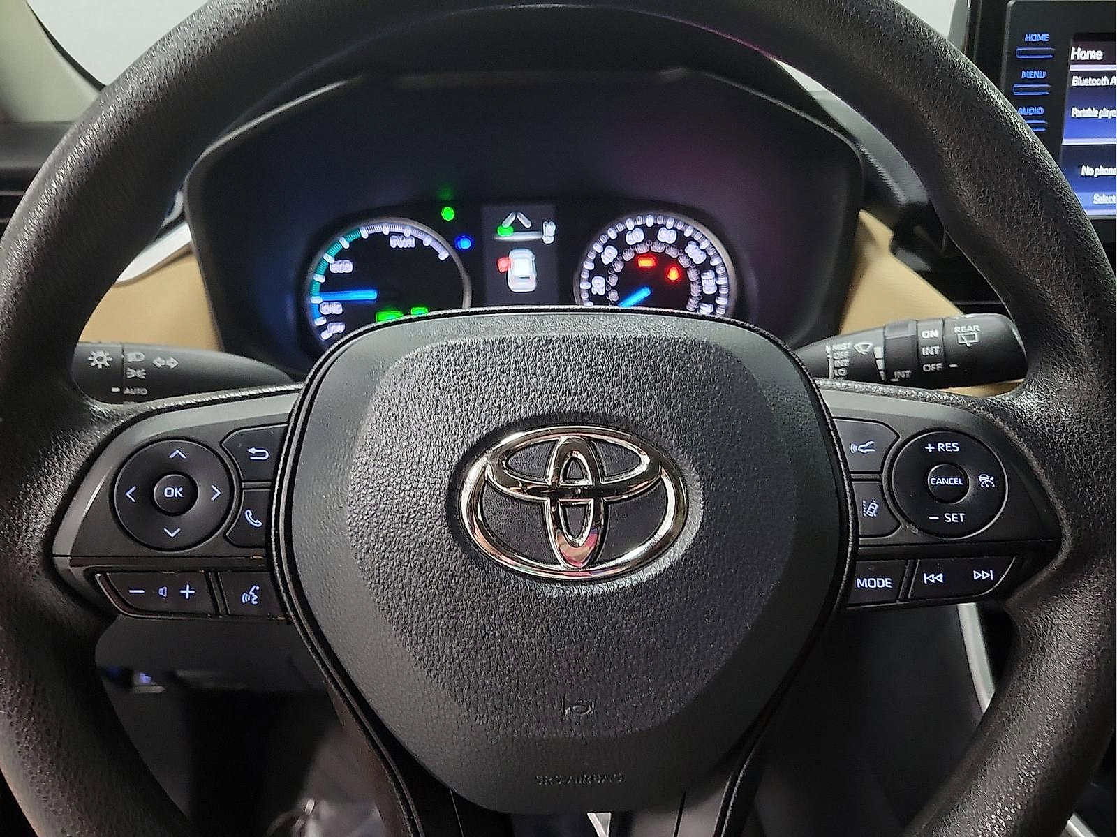 Certified 2022 Toyota RAV4 XLE w/ Convenience Package image 16