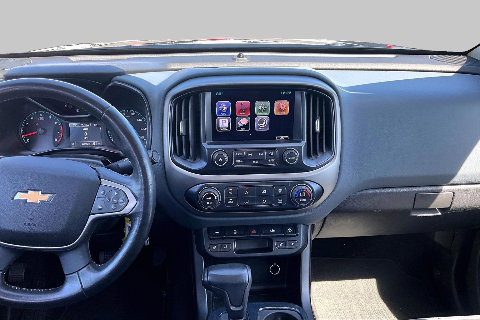 Used 2015 Chevrolet Colorado Z71 AWD/4WD image 6