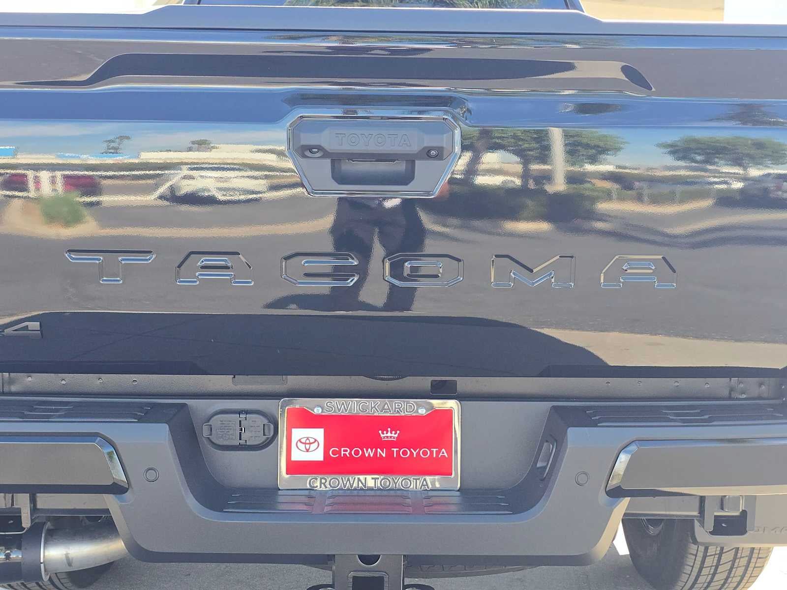 New 2026 Toyota Tacoma TRD Sport w/ TRD Sport Premium Package AWD/4WD image 13