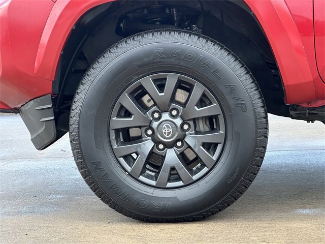 Used 2022 Toyota Tacoma SR5 image 9