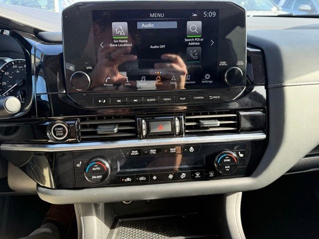 Used 2024 Nissan Pathfinder SL w/ SL Premium Package image 41