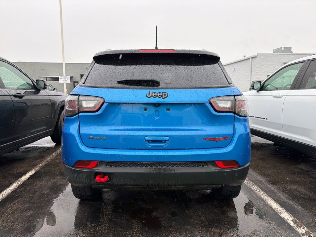 Used 2025 Jeep Compass Trailhawk w/ Trailhawk Elite Group image 7