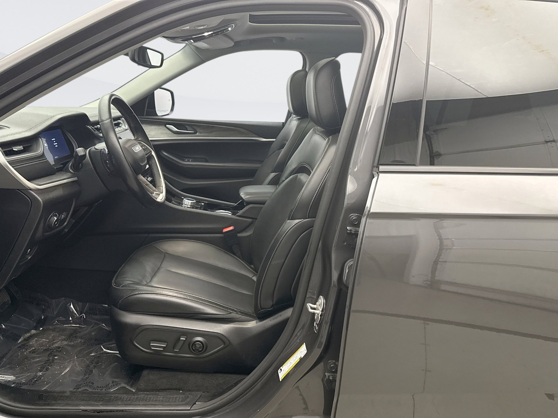 Used 2021 Jeep Grand Cherokee L Limited image 11