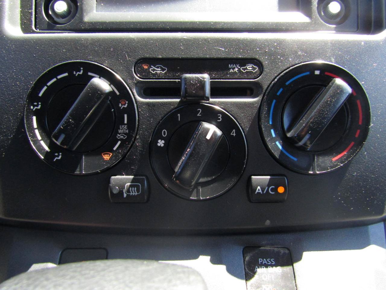 Used 2015 Chevrolet City Express LT w/ Technology Package FWD image 16