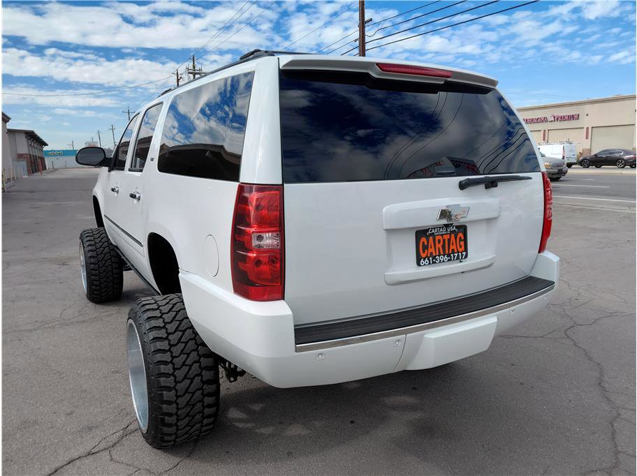 Used 2010 Chevrolet Suburban LTZ image 20